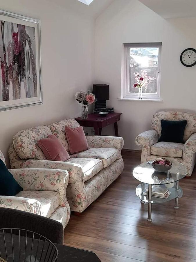 Town Centre Cottage Тюксбъри Екстериор снимка