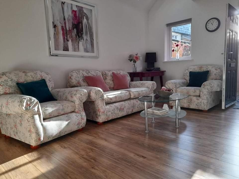 Town Centre Cottage Тюксбъри Екстериор снимка